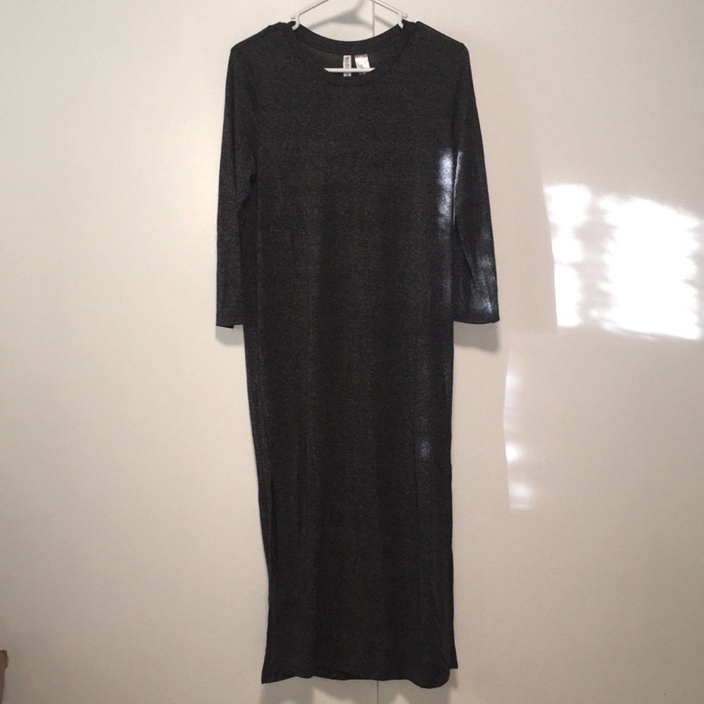 H&M long sleeve dark gray Divided dress